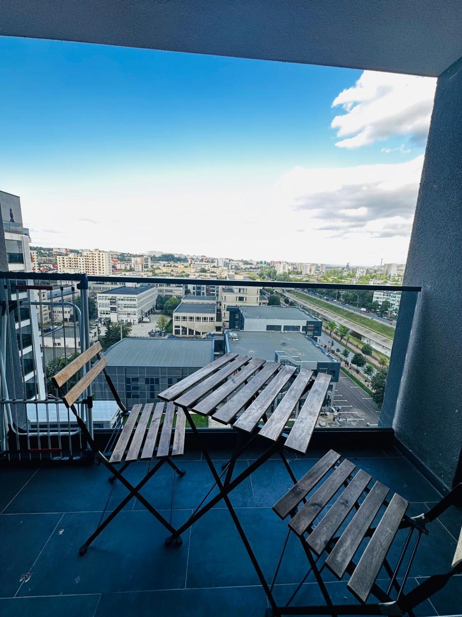 Palas Retreat - Q Residence Яш Екстериор снимка